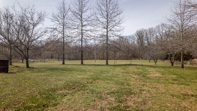 2725 County Road 1990, Willow Springs, MO 65793