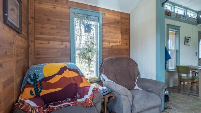 2725 County Road 1990, Willow Springs, MO 65793