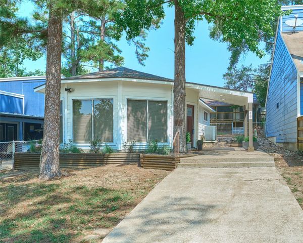 21 Harbour Lane, Coldspring, TX 77331