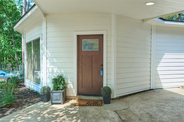 21 Harbour Lane, Coldspring, TX 77331