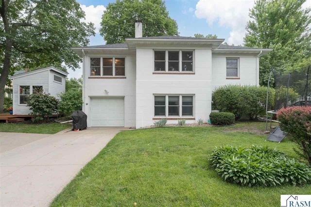 25 Eginton Road, Mankato, MN 56001