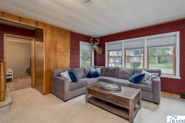 25 Eginton Road, Mankato, MN 56001