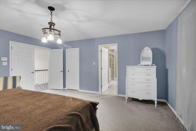 2004 RIDGEVIEW DR, Orwigsburg, PA 17961