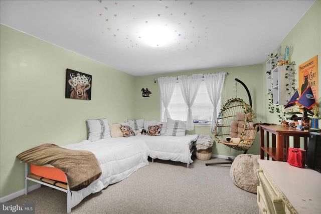 2004 RIDGEVIEW DR, Orwigsburg, PA 17961