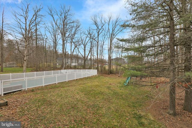 2004 RIDGEVIEW DR, Orwigsburg, PA 17961