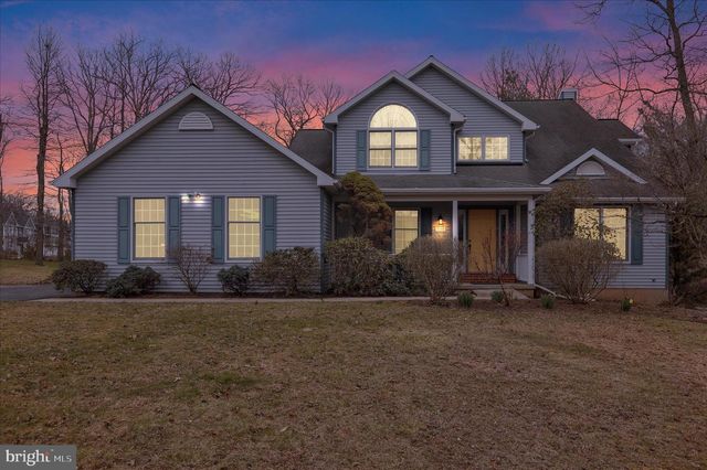 2004 RIDGEVIEW DR, Orwigsburg, PA 17961