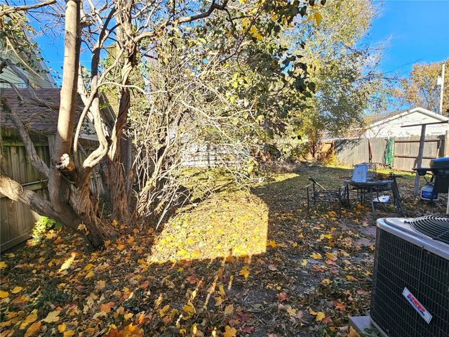 1506 8th Avenue SE, Cedar Rapids, IA 52403