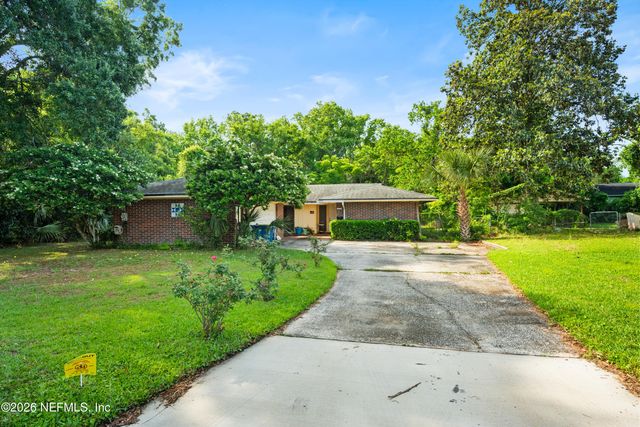 1215 LAMANTO Avenue E, Jacksonville, FL 32211