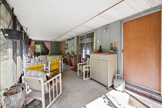 1215 LAMANTO Avenue E, Jacksonville, FL 32211