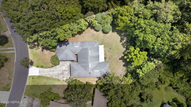 1215 LAMANTO Avenue E, Jacksonville, FL 32211