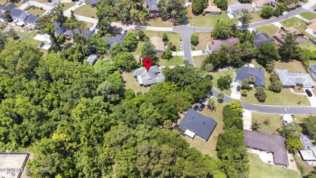 1215 LAMANTO Avenue E, Jacksonville, FL 32211