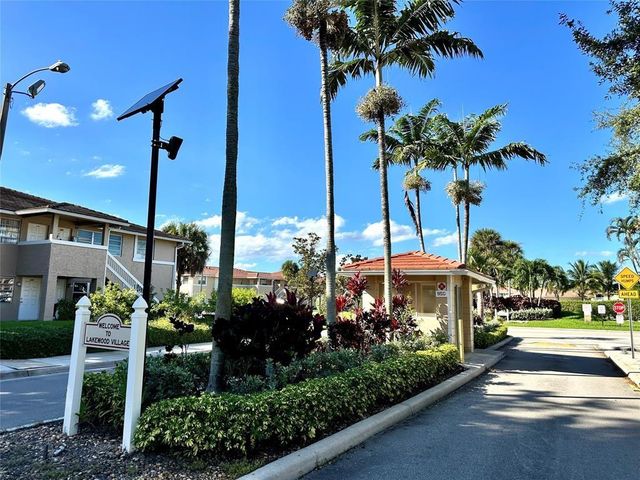 9948 Twin Lakes Dr 34-C, Coral Springs, FL 33071