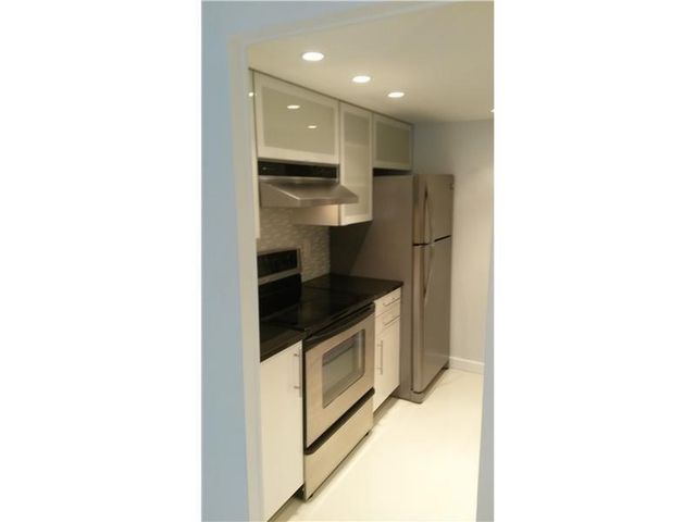 9948 Twin Lakes Dr 34-C, Coral Springs, FL 33071