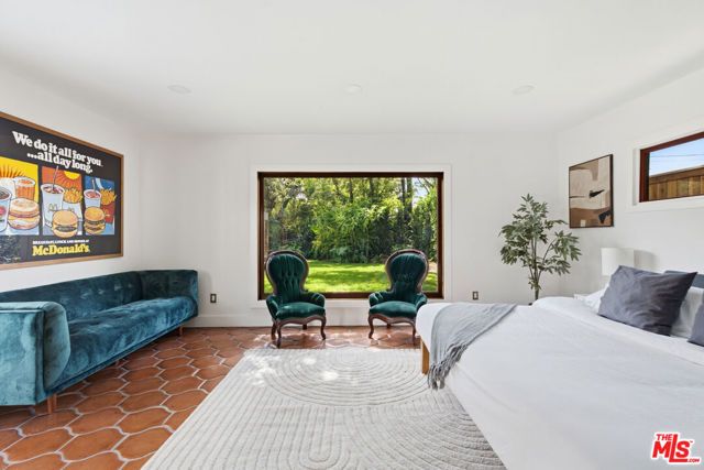 2011 Mar Vista Avenue, Altadena, CA 91001