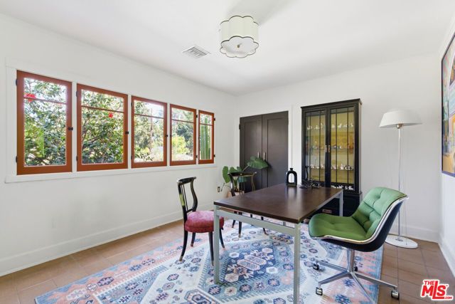 2011 Mar Vista Avenue, Altadena, CA 91001
