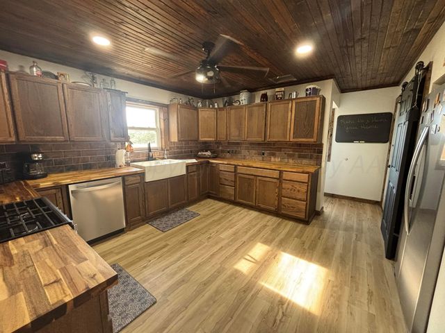 15987 Farm To Market Road 164, Childress, TX 79201