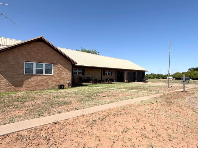 15987 Farm To Market Road 164, Childress, TX 79201