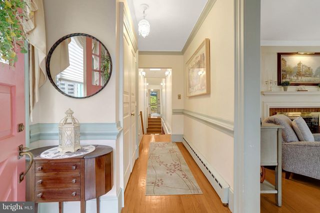 123 N EDGEWOOD ST, Arlington, VA 22201