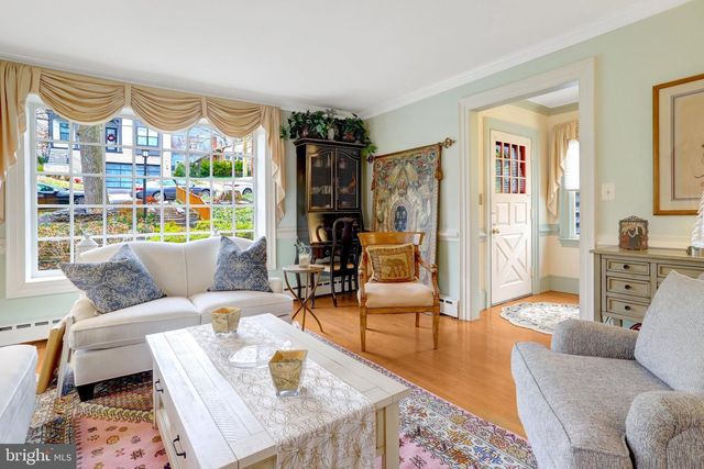 123 N EDGEWOOD ST, Arlington, VA 22201