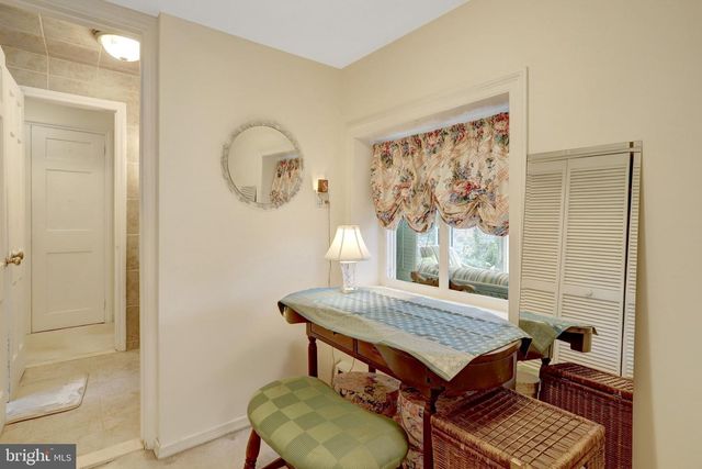 123 N EDGEWOOD ST, Arlington, VA 22201