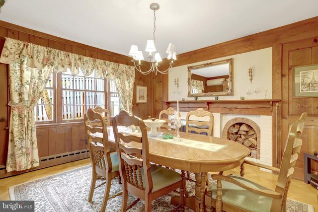 123 N EDGEWOOD ST, Arlington, VA 22201