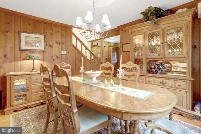 123 N EDGEWOOD ST, Arlington, VA 22201