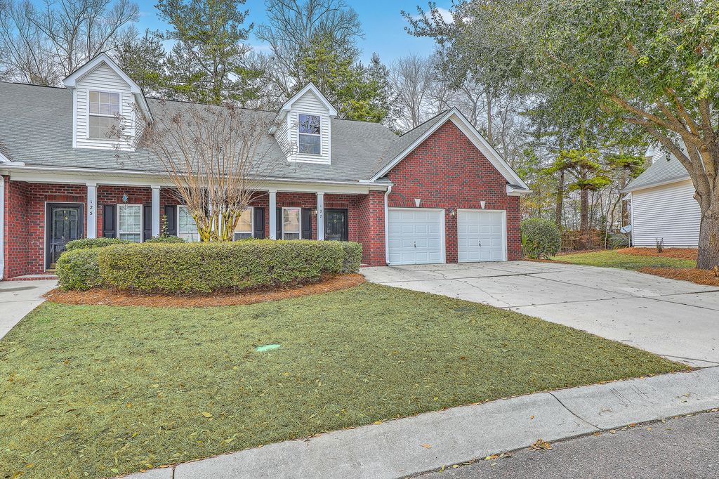 127 Steeple Point Court, Summerville, SC 29485