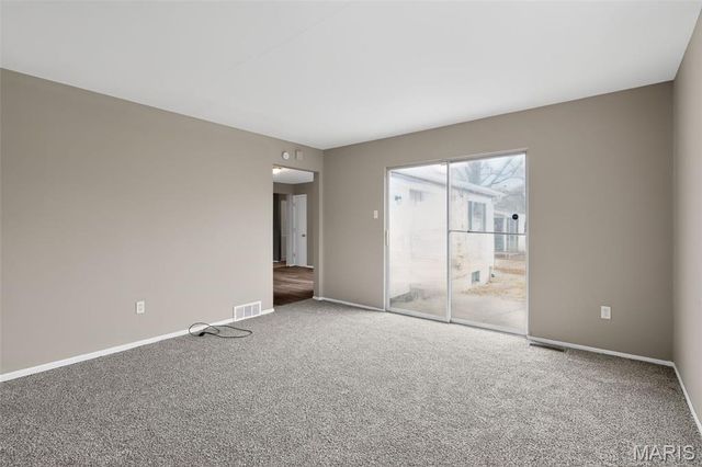 1310 Petite Drive, St Louis, MO 63138