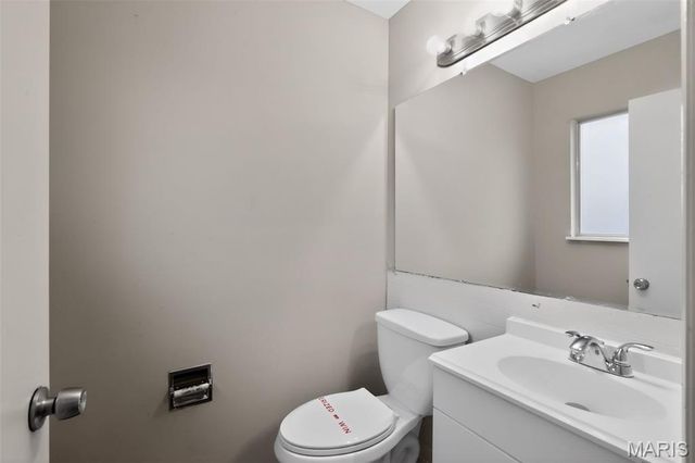 1310 Petite Drive, St Louis, MO 63138