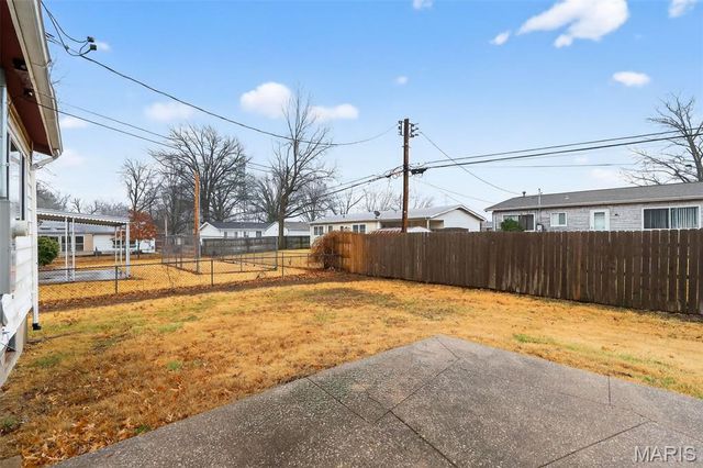 1310 Petite Drive, St Louis, MO 63138