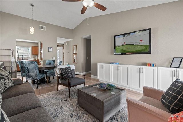 9811 SIR FREDERICK STREET, Tampa, FL 33637