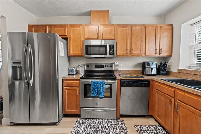 9811 SIR FREDERICK STREET, Tampa, FL 33637