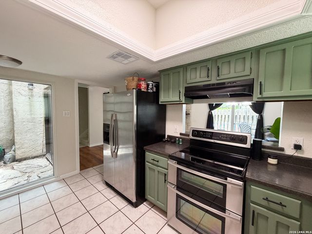 14122 Churchill Estates Blvd Apt 1201, San Antonio, TX 78248