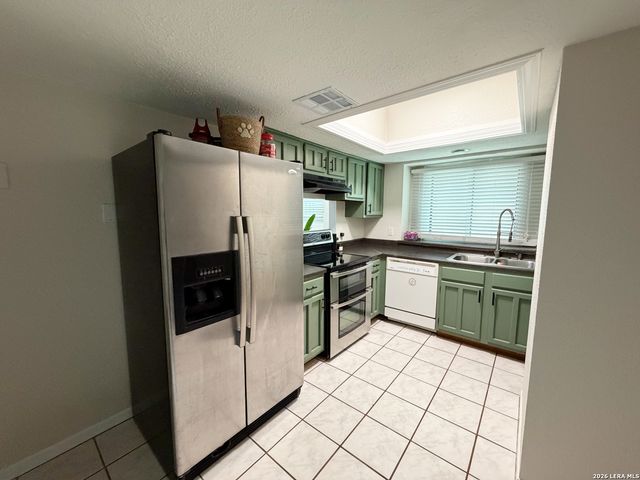 14122 Churchill Estates Blvd Apt 1201, San Antonio, TX 78248