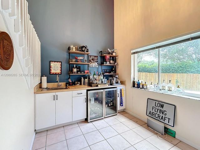 1342 NW 195th Avenue, Pembroke Pines, FL 33029