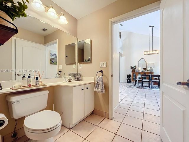 1342 NW 195th Avenue, Pembroke Pines, FL 33029