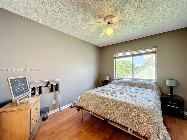 1342 NW 195th Avenue, Pembroke Pines, FL 33029