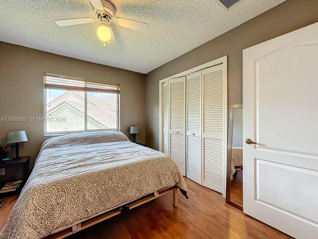 1342 NW 195th Avenue, Pembroke Pines, FL 33029