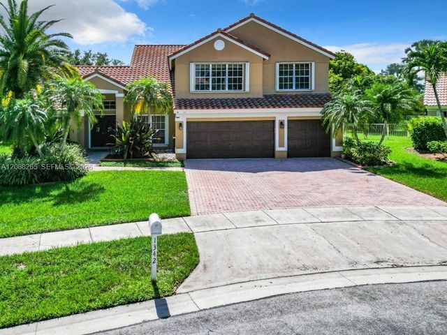 1342 NW 195th Avenue, Pembroke Pines, FL 33029