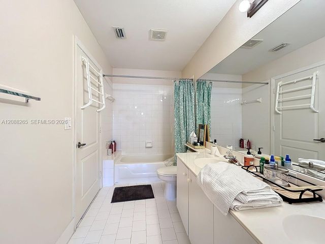 1342 NW 195th Avenue, Pembroke Pines, FL 33029