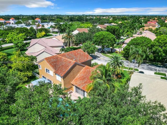 1342 NW 195th Avenue, Pembroke Pines, FL 33029