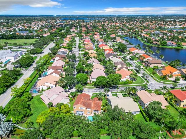 1342 NW 195th Avenue, Pembroke Pines, FL 33029
