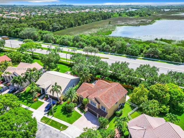 1342 NW 195th Avenue, Pembroke Pines, FL 33029