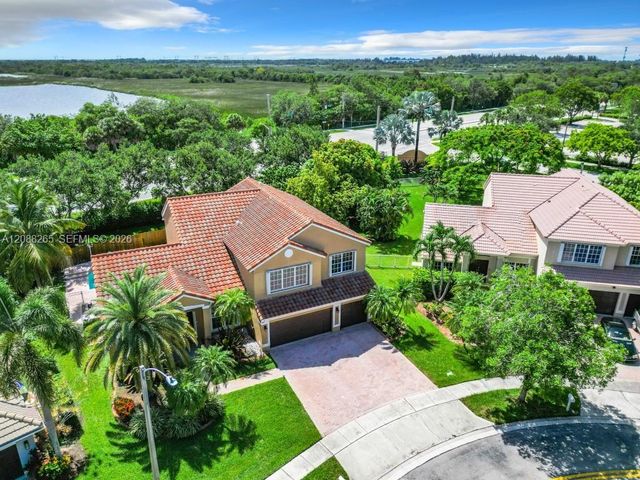1342 NW 195th Avenue, Pembroke Pines, FL 33029