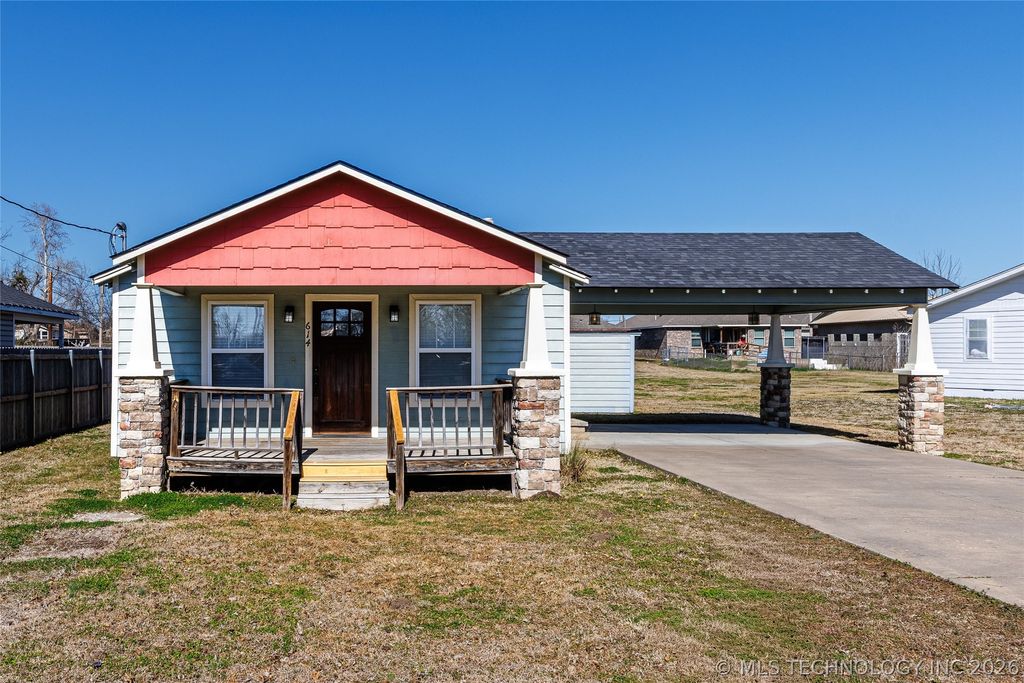 614 E 5th Street, Claremore, OK 74017
