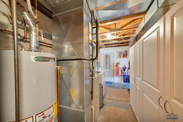 7802 OKPEALUK, Rapid City, SD 57702