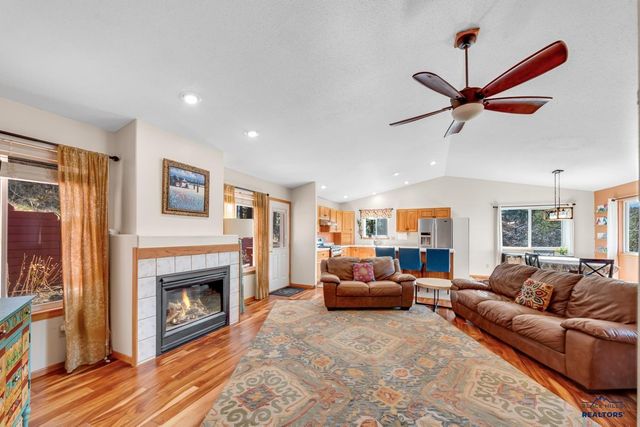 7802 OKPEALUK, Rapid City, SD 57702