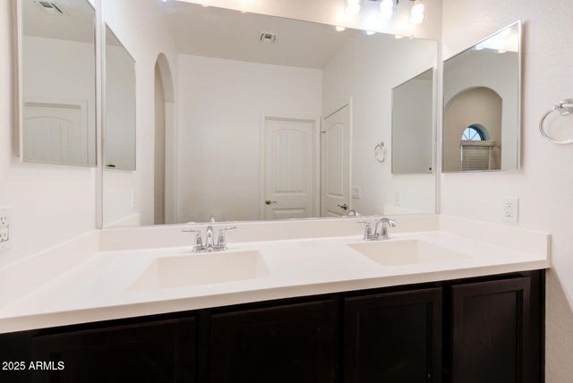 1367 S COUNTRY CLUB Drive 1345, Mesa, AZ 85210