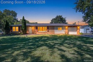 11184 N Fenton Road, Fenton, MI 48430
