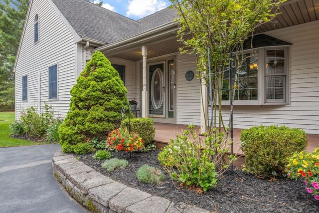 83 Micajah Pond Rd, Plymouth, MA 02360